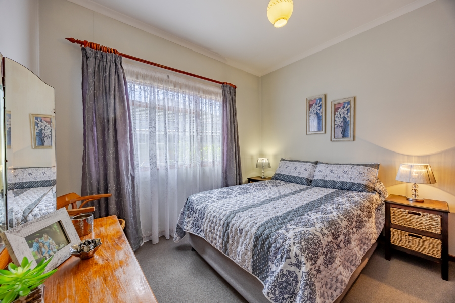 3 Bedroom Property for Sale in Bothasig Western Cape